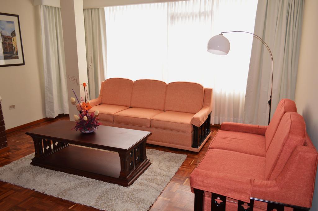 קיטו La Carolina Inn מראה חיצוני תמונה