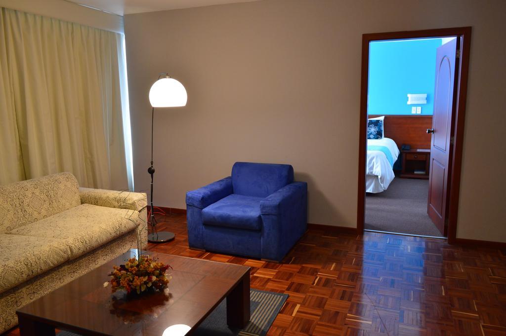 קיטו La Carolina Inn מראה חיצוני תמונה